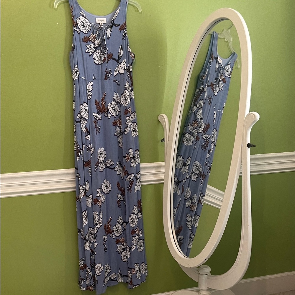 Everly Floral Lace-Up Maxi